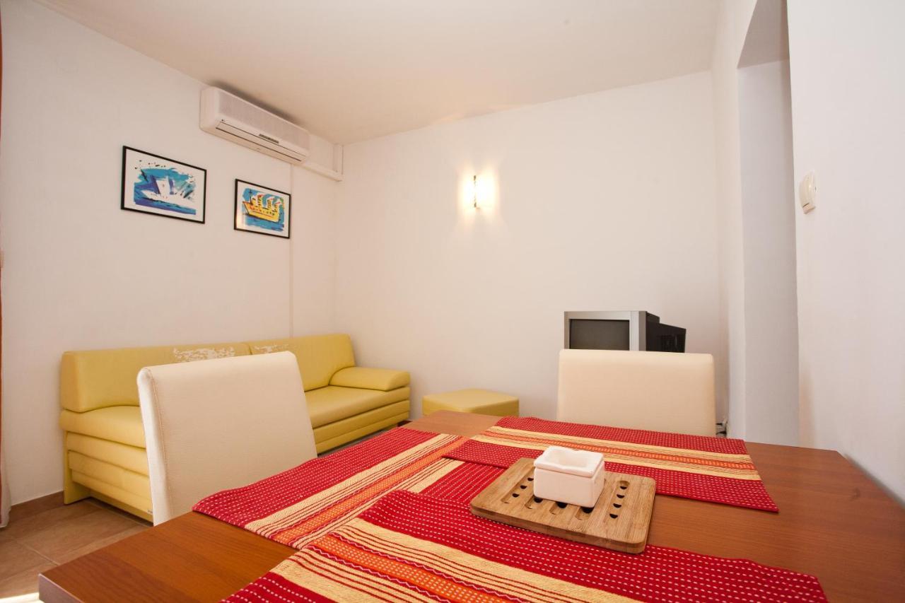 Apartments Glibo Near The Sea And Town Center! Krk Town Zewnętrze zdjęcie
